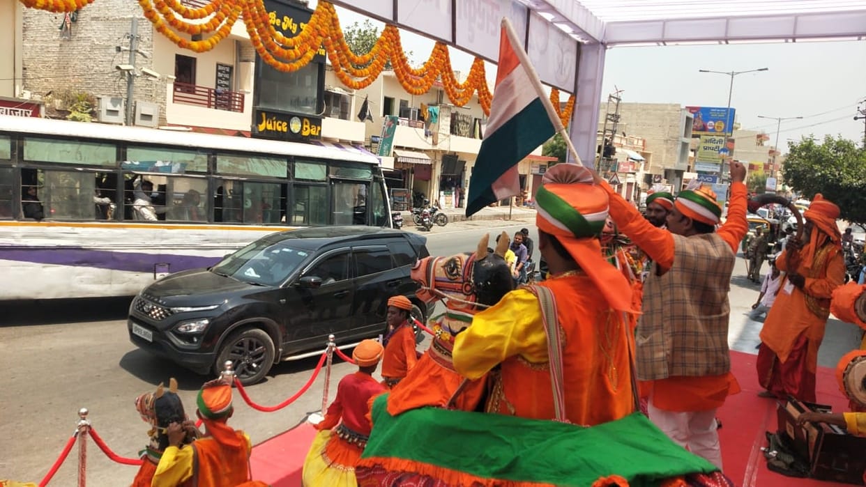 G20 Summit Varanasi: Shehnai at the airport and Dhobia dance at various places, G20 guests being welcomed like