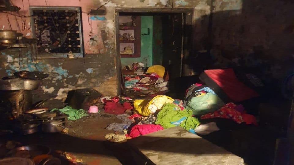Seven year old child burnt alive in a fire in Bareilly s Azam Nagar died