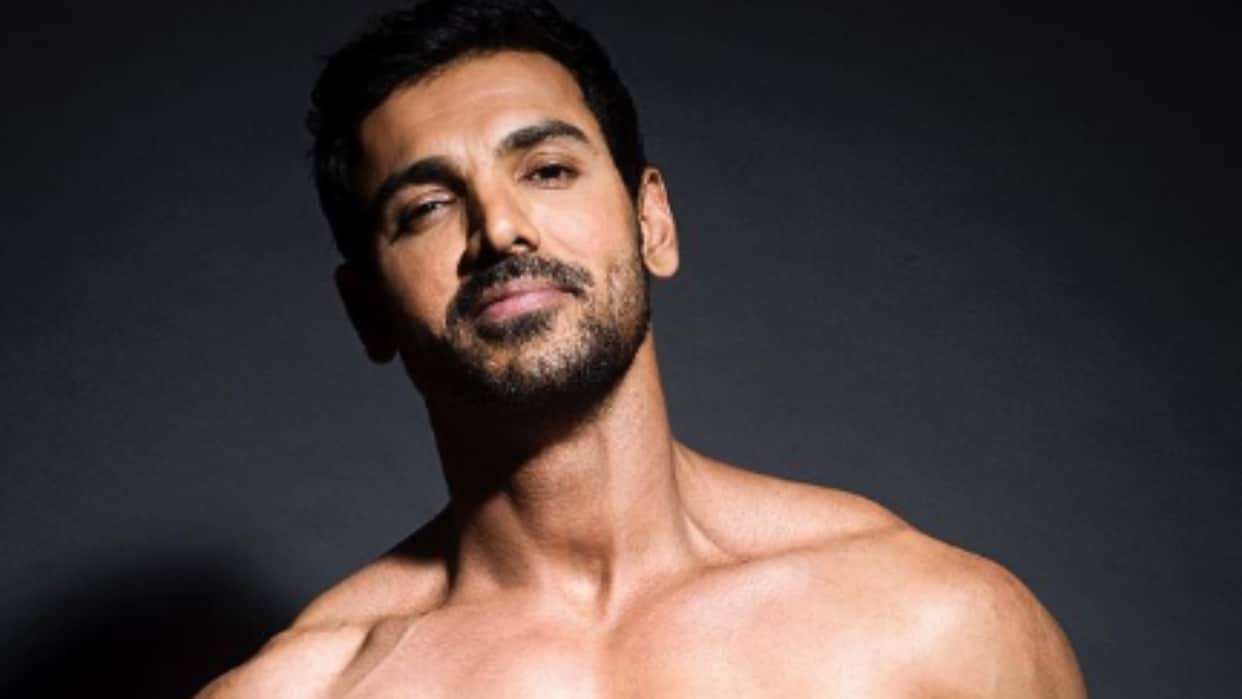 Pathaan Actor John Abraham say no to film Awara Paagal Deewana 2 the reason will surprise you