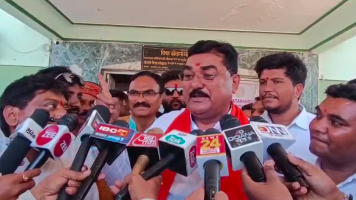 Atiq Ahmed: Controversial speech of MP's Agriculture Minister, said- Kamal Nath's relatives died
