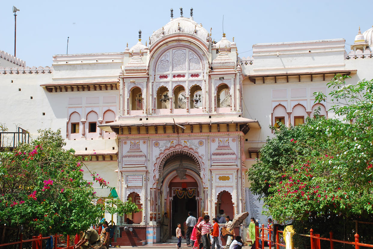 MP News: Income Tax Department notice to Ramraja Sarkar's temple of Orchha, sought account of 1.22 crores