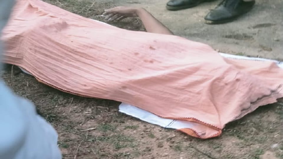 One of three school students who went for picnic died due to drowning