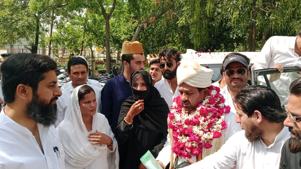 Sana Khanum nominated for the municipality president of Rampur