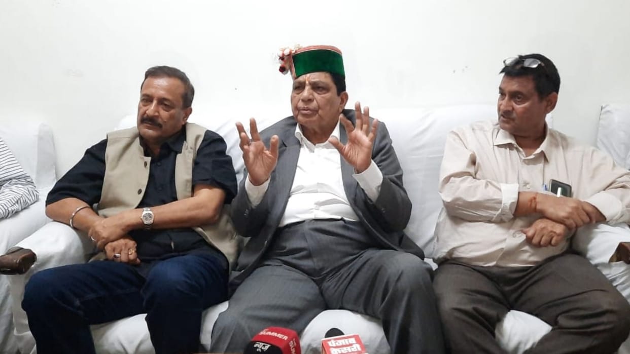 cabinet minister dhani ram shandil statement on outsource employees