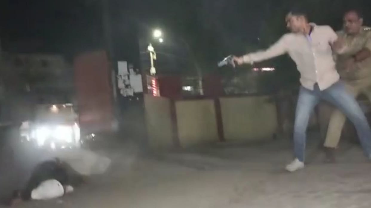 Police did not find mobile phones from the three attackers who killed Atiq and Ashraf