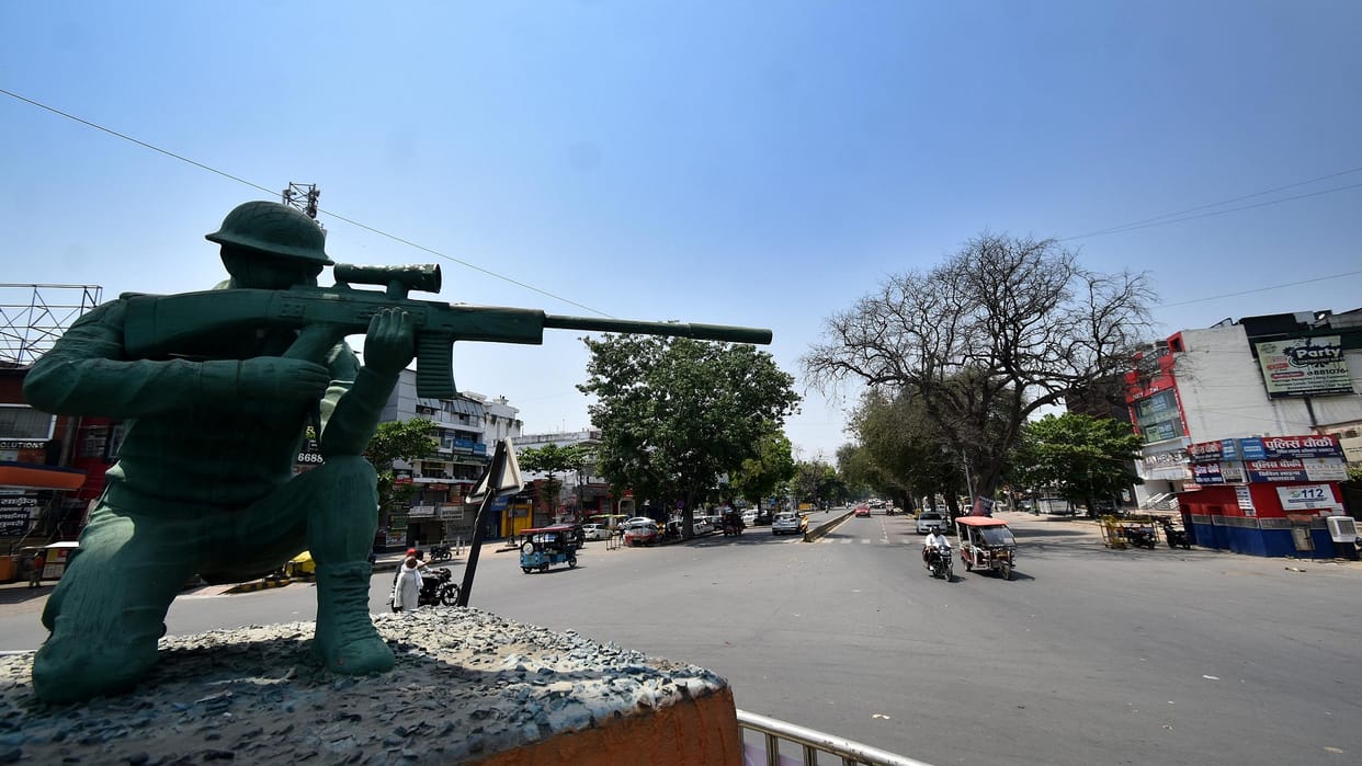Atiq-Ashraf massacre: After three years, undeclared lockdown once again seen in Sangam city, silence remained