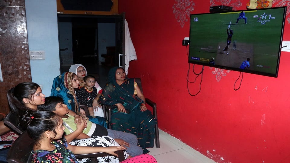 Family and cricket lovers got disappointed Rinku Singh out on 18 runs