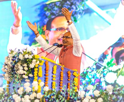 Karnataka election update: Randeep Surjewala said BJP are defrauding everybody in the name of reservation