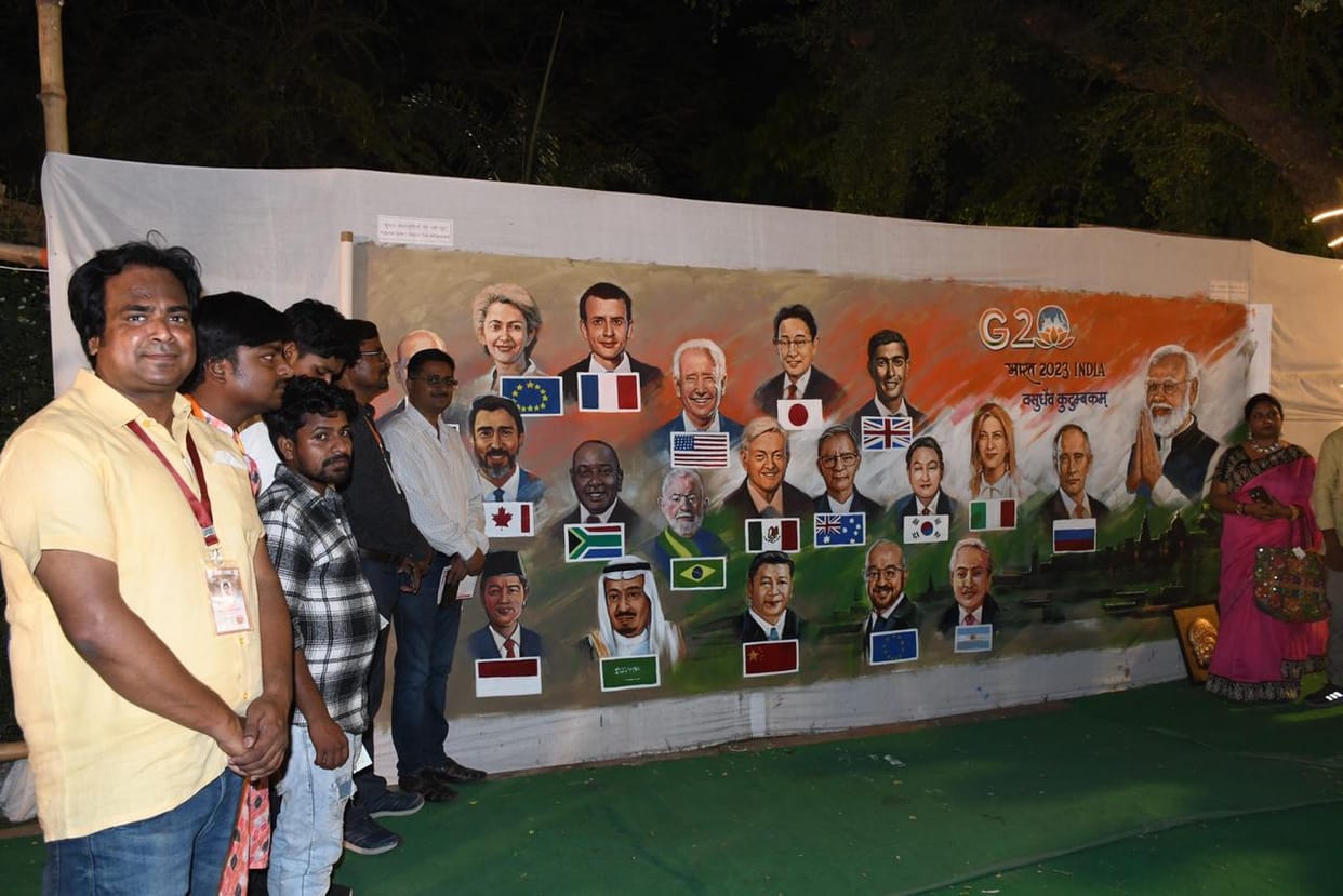 Vishwaguru  imagination came alive in sankat mochan mandir G20 vision in painting