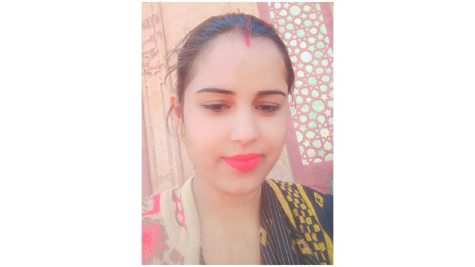Woman hanged on first anniversary of marriage in Bharatpur Hindi News