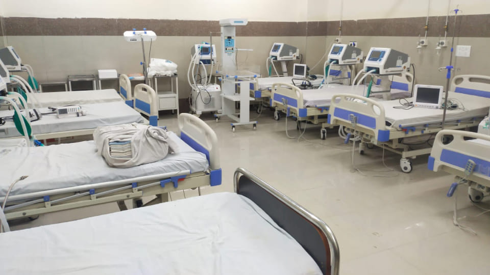 Ventilators did not work in medical college in Etah yet honorarium of operators continued for two years