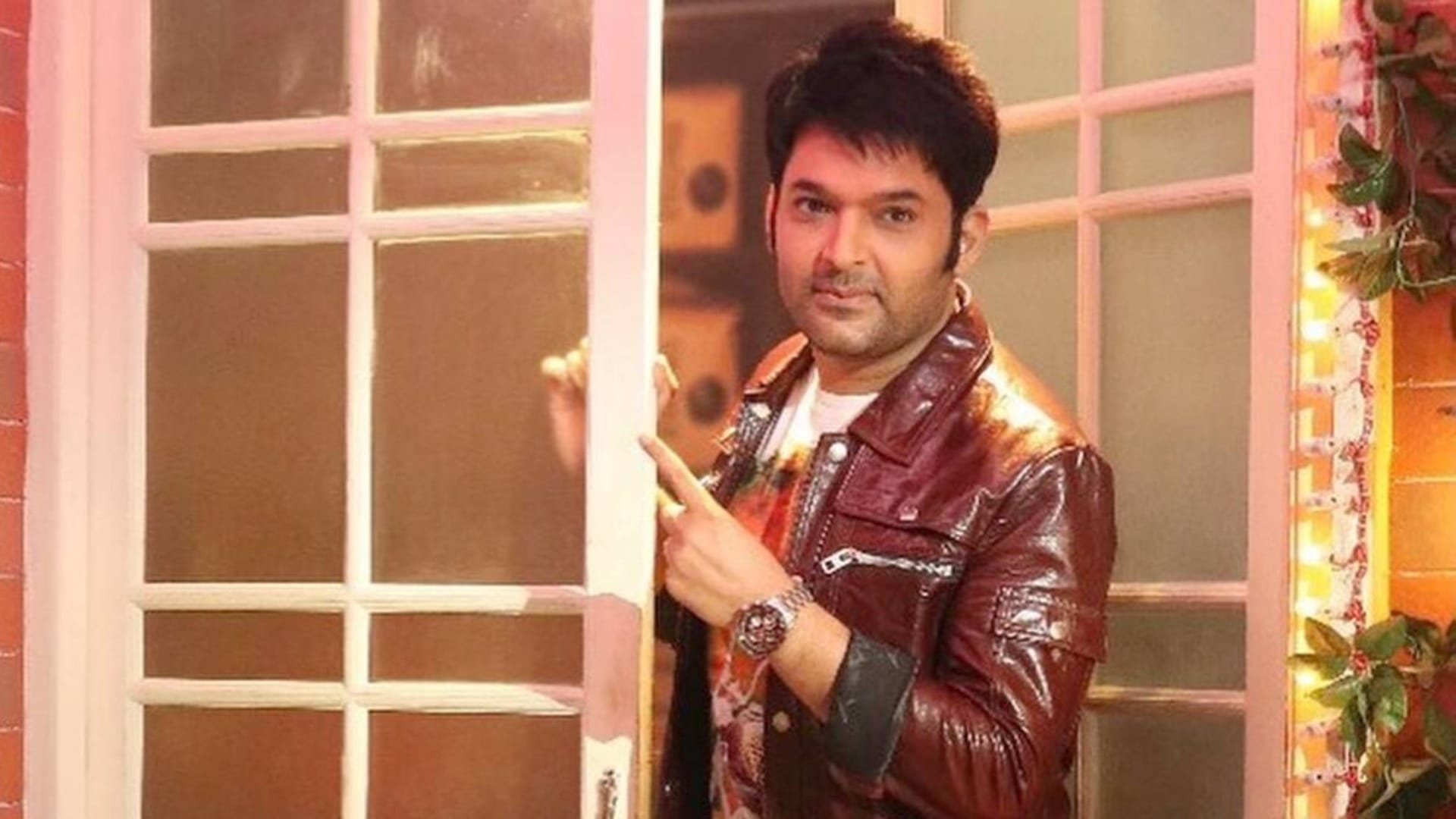 Mahadev Betting App ED Summoned kapil sharma as he performed Saurabh Chandrakar wedding seeks one week time