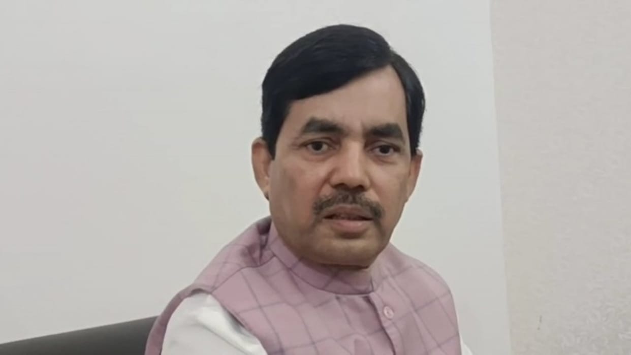 BJP leader Shahnawaz Hussain says that BJP had supported liquor ban, not orgy of death