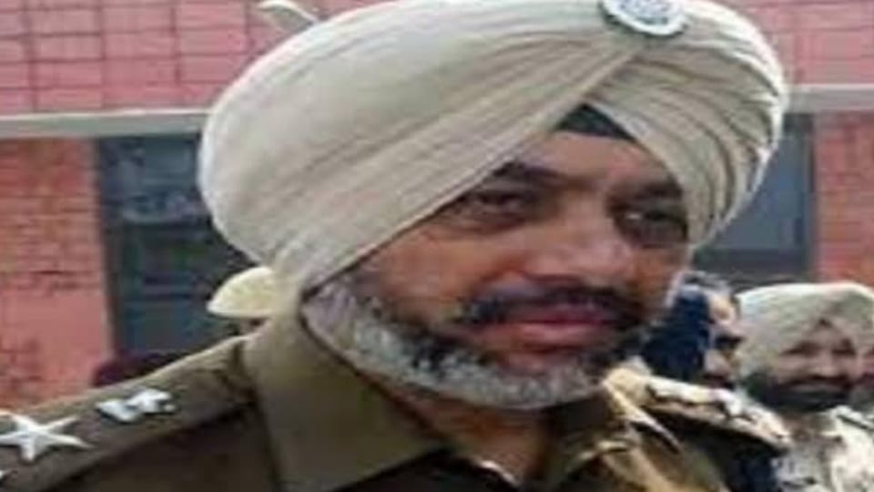 Arrest warrant issued against sacked AIG absconding in drug smuggling case