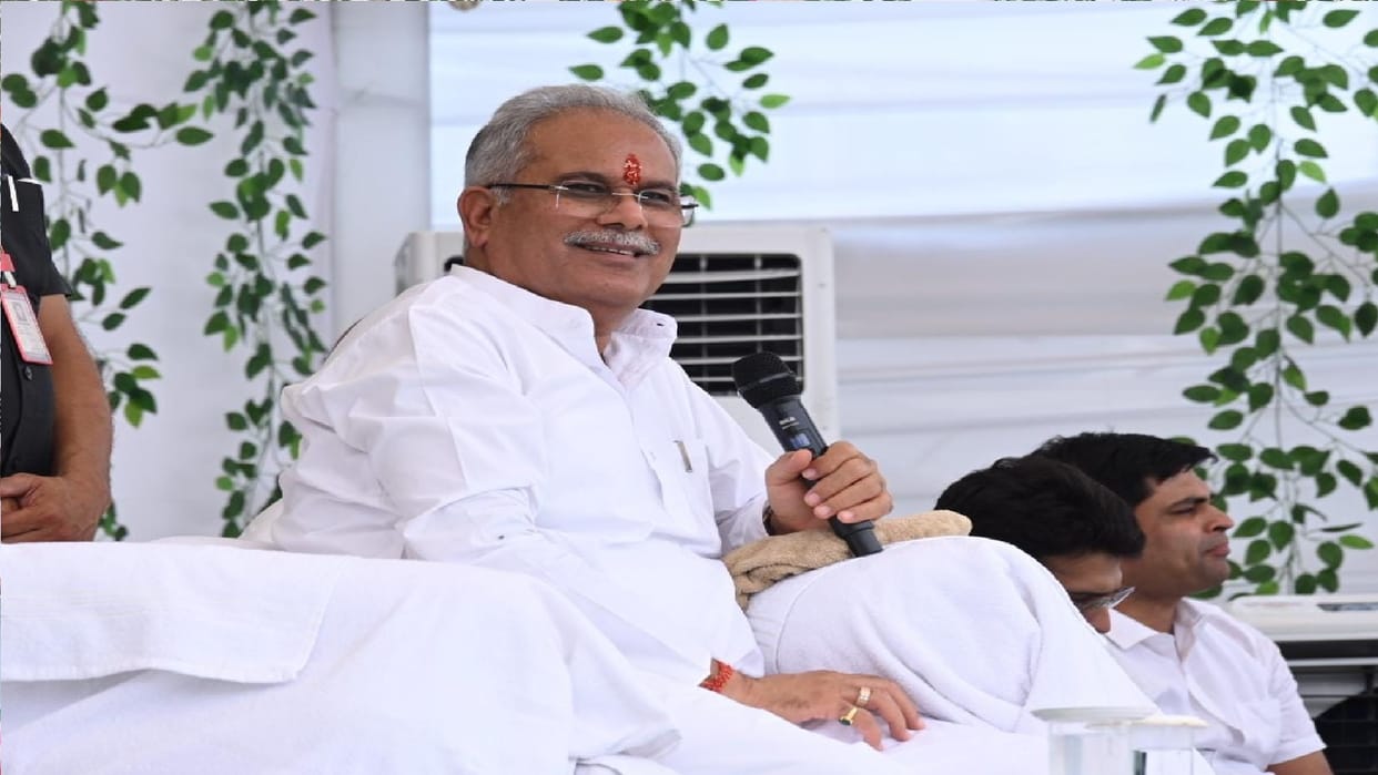 bhent mulakat program in raipur, CM Bhupesh listened to people problems