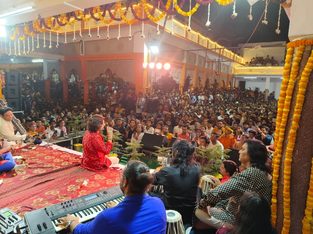 Sonu Nigam won heart of Banaras in final Night of Sankatmochan Sangeet Samaroh