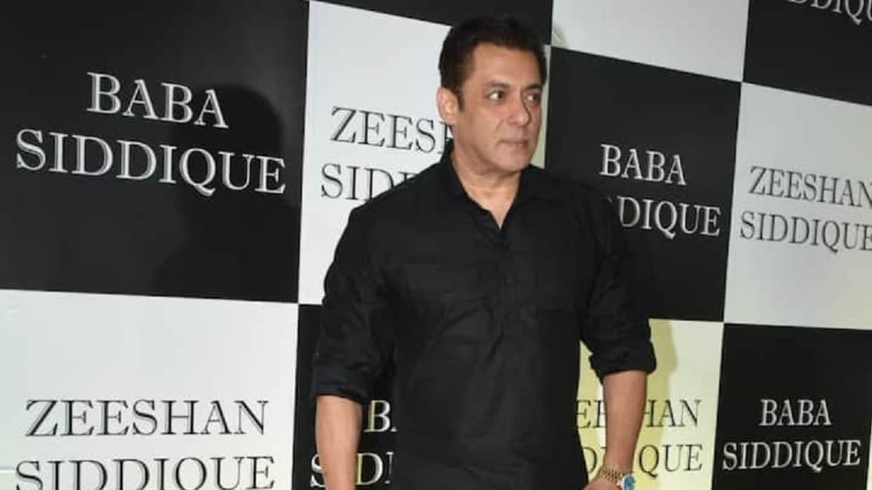 Atiq Ahmed murder Salman Khan arrives at Baba Siddiqui Iftar party amid tight security