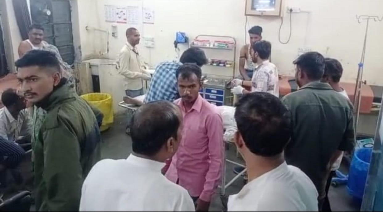 stone pelting in Roorkee Two sides clashed in childrens dispute Many injured including women