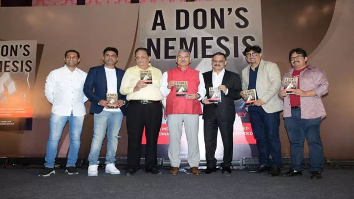 Director Umesh Shukla announce his next film based on dr amar kumar pandey book a dons nemesis