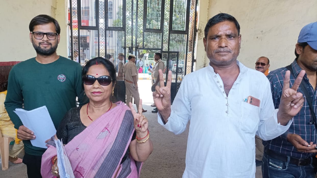 UP Nikay Chunav 2023: Rebellion in BJP in Jhansi, former Mayor Kiran Verma also filed form