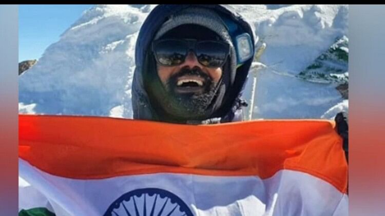 Sherpa guide said that Indian climber Anurag Malu Fell into a deep gorge after catching the wrong rope