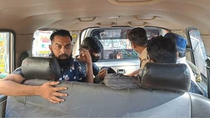 खंडवा में तनाव: पथराव और मारपीट के बाद पुलिस ने किया बल प्रयोग, शहर में धारा 144 लागू, पार्षद पर NSA लगाया Tension in Khandwa: Police used force after stone pelting and assault, Section 144 imposed in the city,