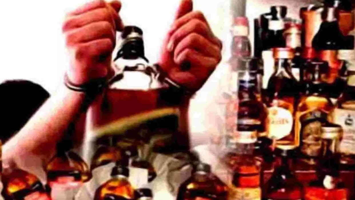 Bhopal Crime Woman arrested for liquor smuggling after stabbing herself in hand