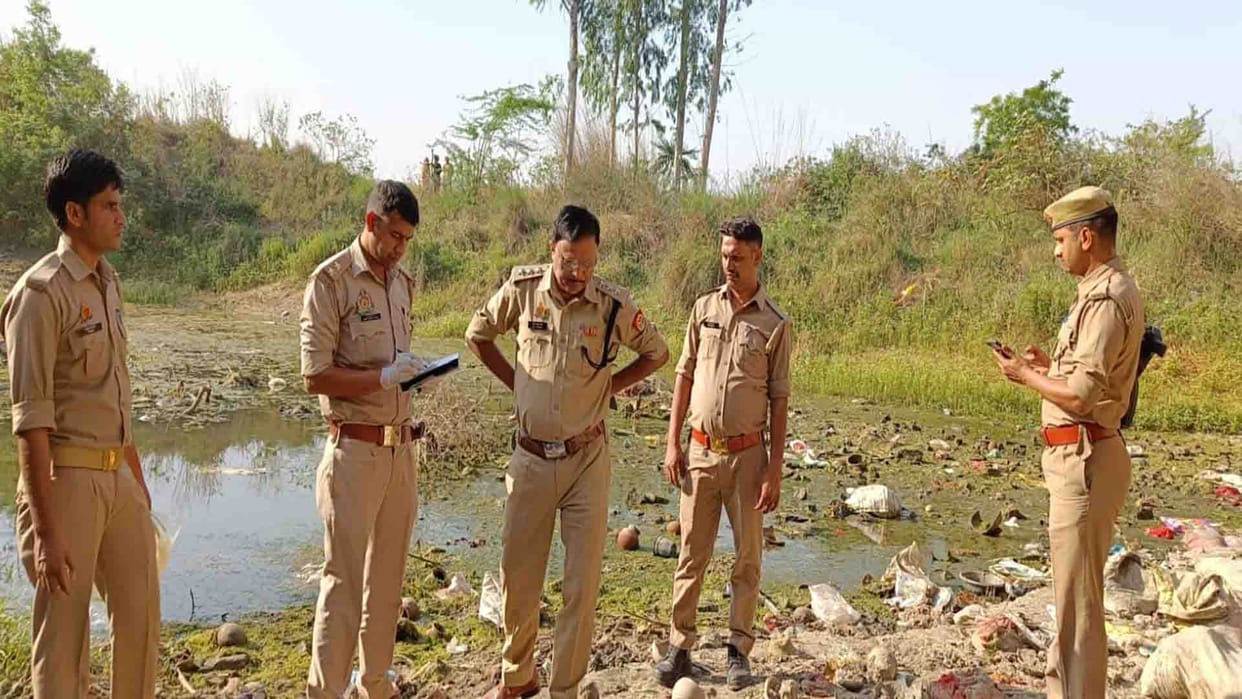 Auraiya: Body of stamp vendor found under Purah river bridge