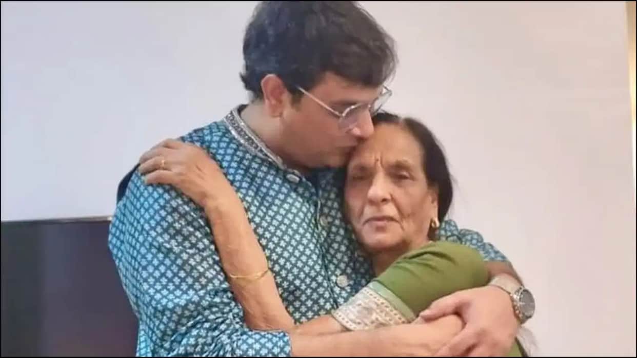 Casting director Mukesh Chhabra shares photos of his beloved mother with an emotional note Kriti Sanon React