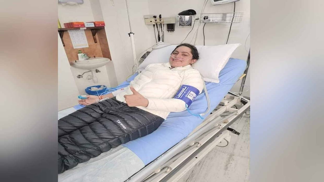 Solan's mountaineer Baljit gave proof of his safety by thumbs up