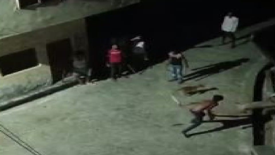 Smugglers pelt stones at army jawan house in Faridpur