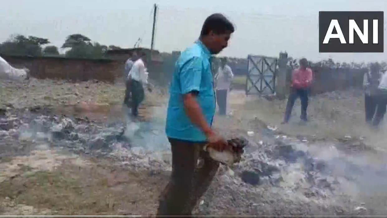 West Bengal Unknown documents burnt by unidentified people in Andul Garia area Bhandar in South 24 Parganas