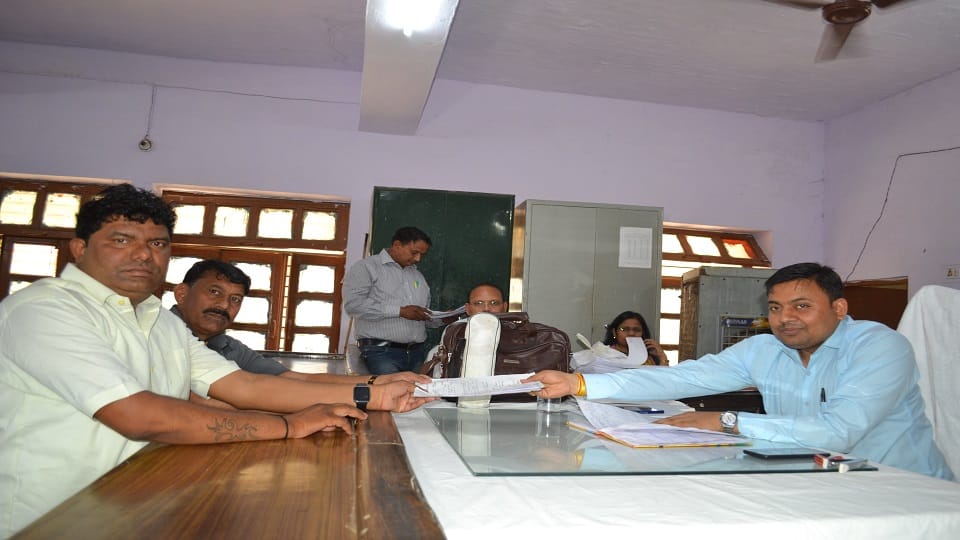 Account of nomination not opened in Hathras even on second day