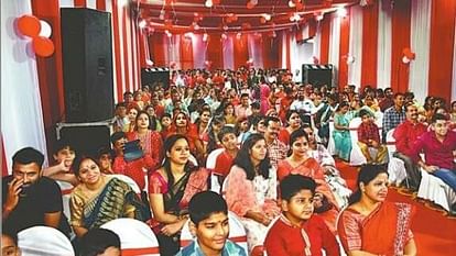 Amar Ujala completes 75 years: The whole family of Amar Ujala participated in the celebration, children danced