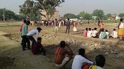 Bihar :पटना में महिला का मर्डर, बथान पर सो रही थी, अपराधियों ने ईंट-पत्थर  से कूचकर मार डाला - Bihar: Murder Of A Woman In Patna, She Was Sleeping On  A Bed,