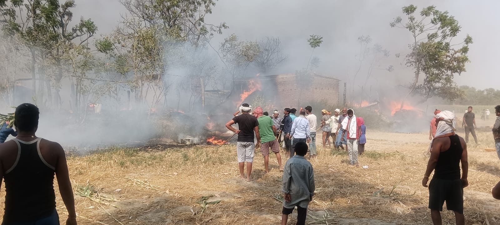Houses of 50 people burnt to ashes, 10 goats scorched alive, hundreds of people homeless, will be shocked to s