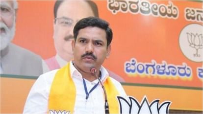 Karnataka Hanuman Flag Controversy Mandya Protest in Bengaluru Congress Vs BJP News in Hindi