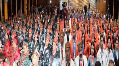 HPU Shimla Convocation: Meritorious students cheered after getting medal from the hands of President Draupadi