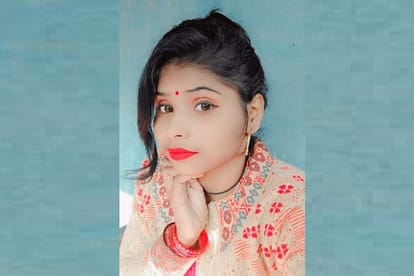 Married womans dead body found hanging in Kanpur Dehat, attempt to erase hand written note