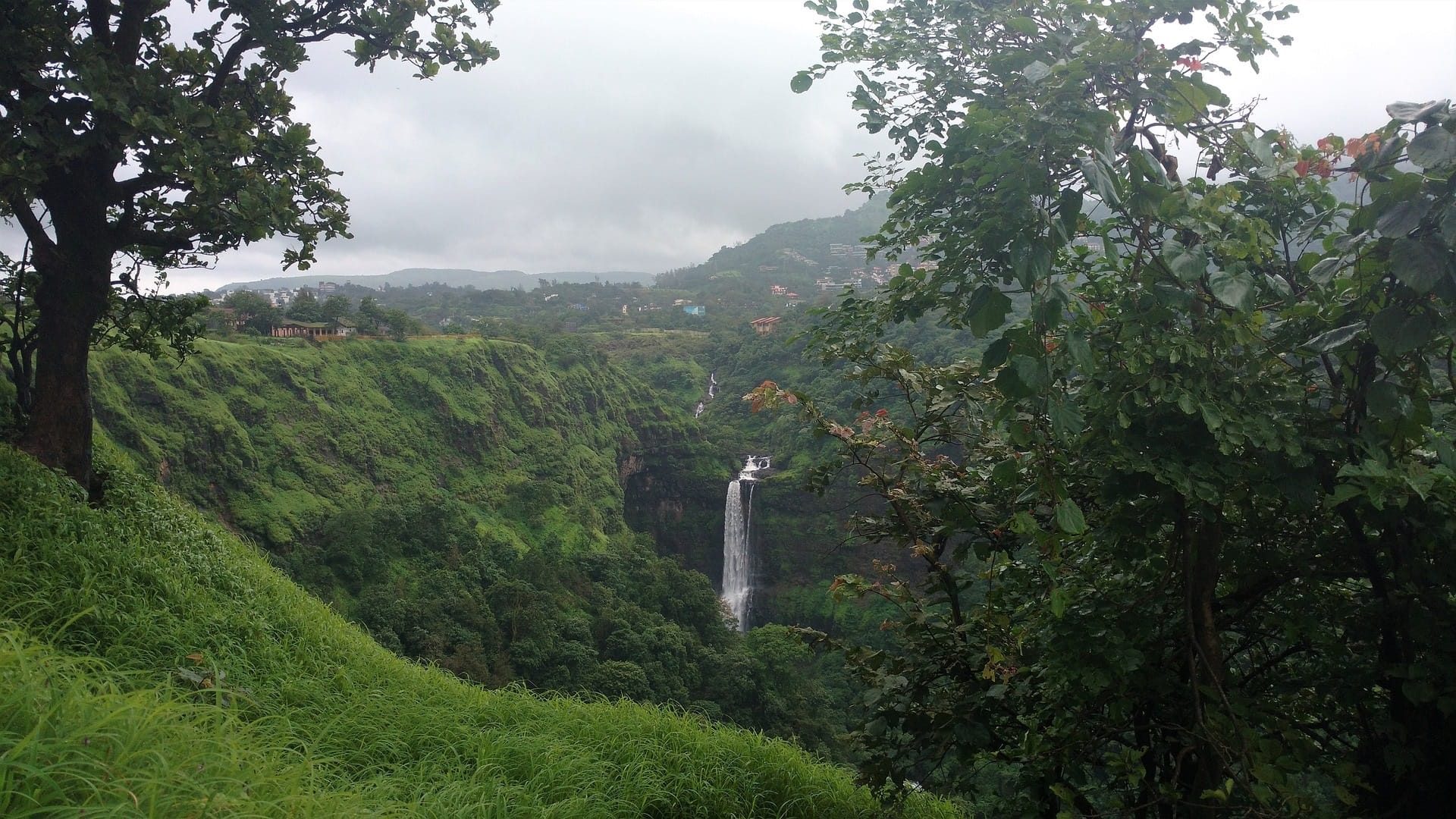 Lonavala Trip Plan Know Best Places to Explore in Lonavala Travel News in Hindi