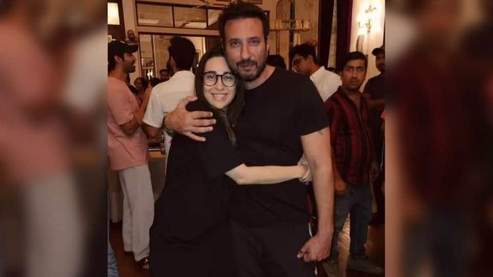 Sara Ali Khan Karisma Kapoor Vijay Varma Sanjay Kapoor wrap up Homi Adajania Murder Mubarak