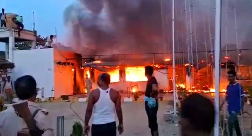 Bihar: Fierce fire in JDU MLA Gopal Mandal's restaurant, firing took place here, Nitish Kumar, Bhagalpur news