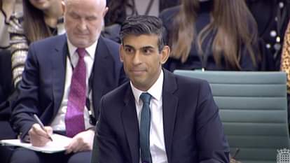 ऋषि सुनक (फाइल फोटो)