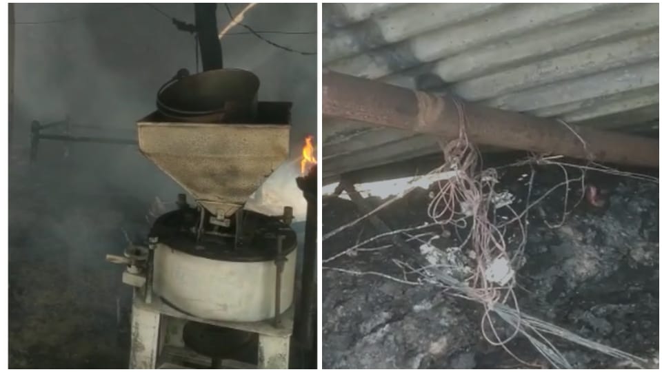 Short circuit in Sikar Neemkathana caused fire in thatch 2 year old boy burnt alive