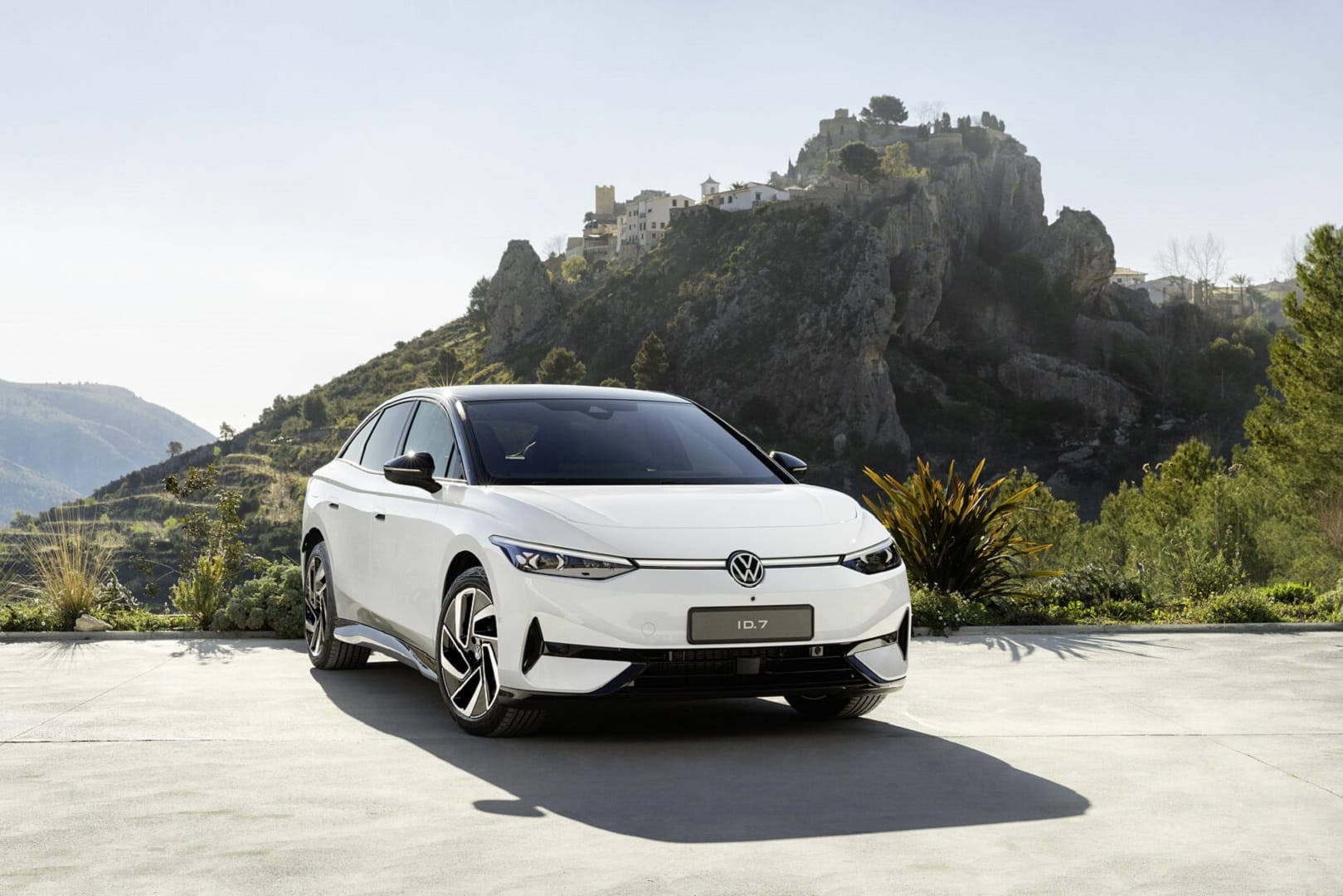Volkswagen ID.7 Electric Car Makes Global Debut Know Range Features Specs