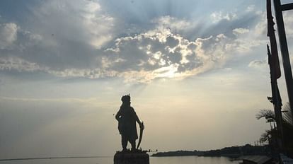 MP Weather Today: फिर बिगड़ा मौसम, कई जिलों में आंधी-बारिश, खराब मौसम के कारण सीएम का जबलपुर दौरा निरस्त MP Weather Update Today: Thunderstorm in many districts, CM's visit to Jabalpur canceled due to bad weather