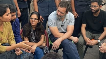 Rahul Gandhi interacts with UPSC Aspirants, students preparing for SSC exams in Mukherjee Nagar