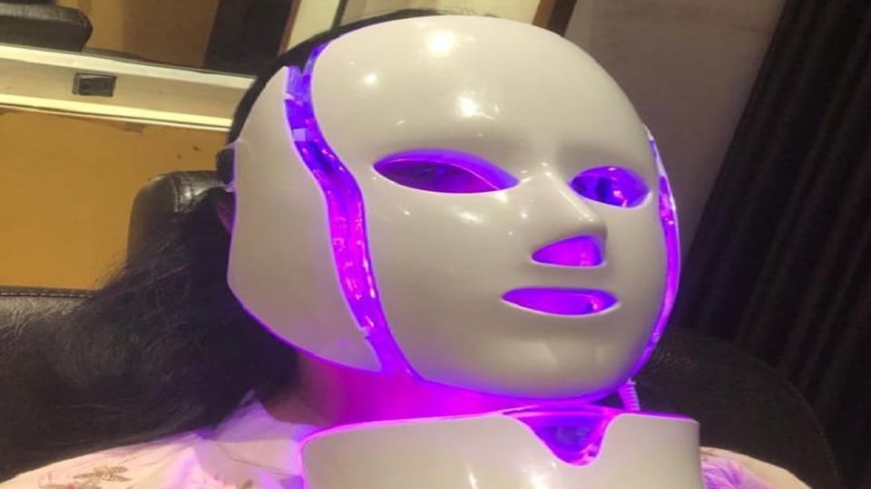 LED mask therapy Women are adopting this new method to protect the skin from the sun