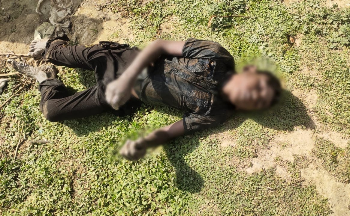 Bihar News: Dead body of a child was removed from Nepali Nagar pond in Patna, identity not yet
