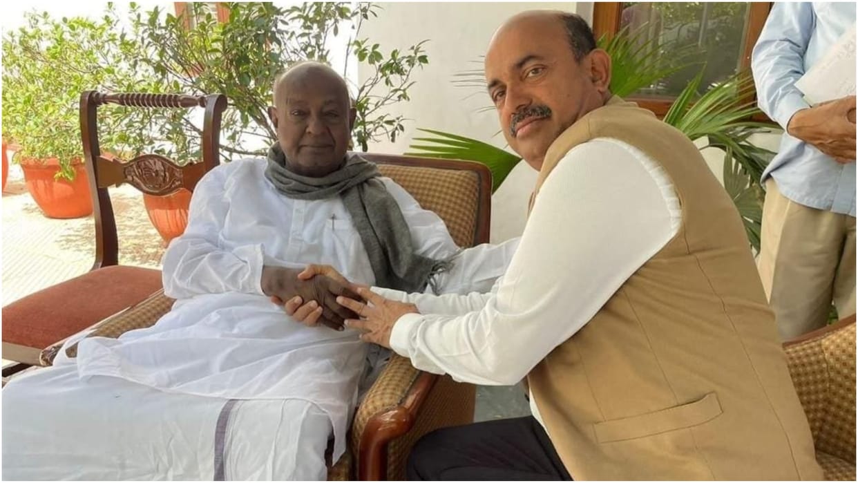 Karnataka election update Mohiuddin Bawa met Deve Gowda will contest as JDS candidate